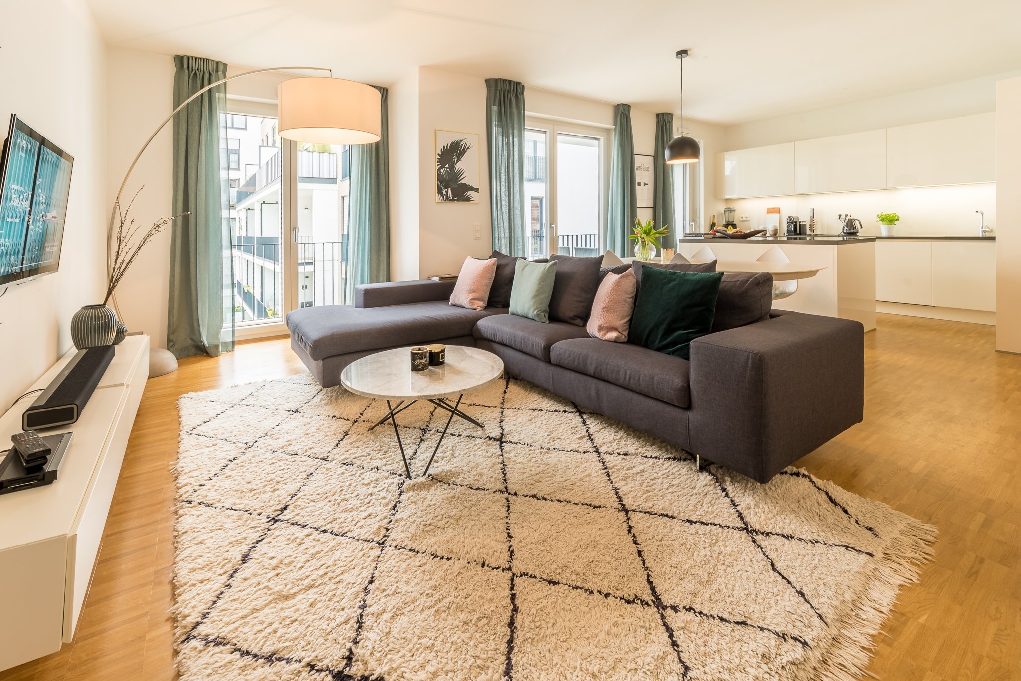 Hochwertige 3-Zimmer-Wohnung mit Luxusküche, großem Balkon und TG-Stellplatz im Gallus