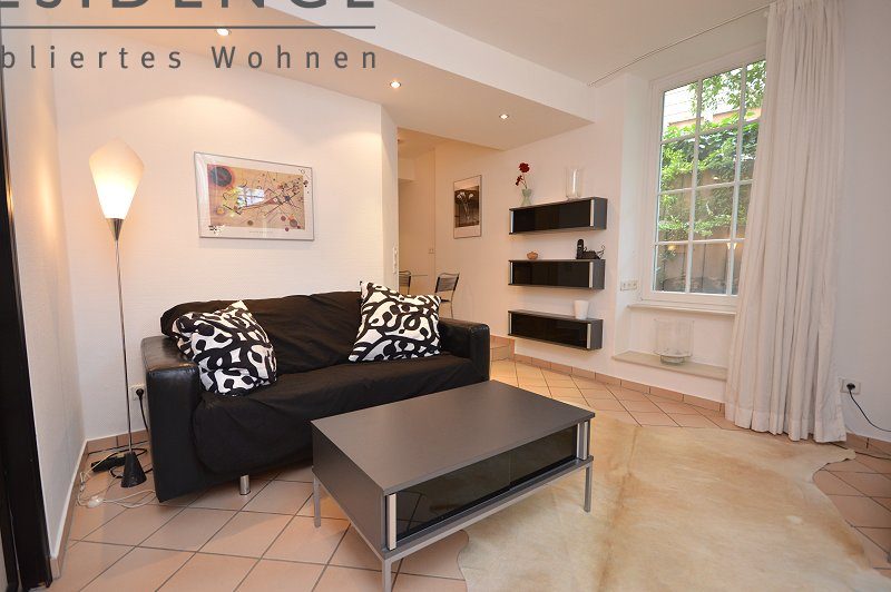 Frankfurt-Sachsenhausen (Süd): 1.5-Zi.  Wohnung, 35m², Wormser Str. , 900, Wohnen