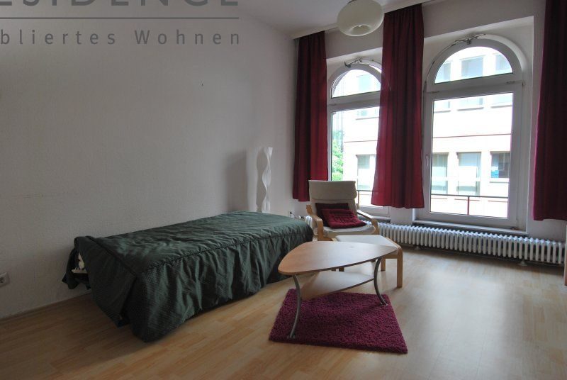 Frankfurt-Westend: 1  Zimmer, 20m², Zimmerweg, 460, Wohnen