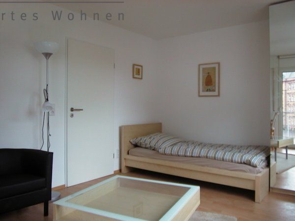 Frankfurt-Sachsenhausen (Nord): 1-Zi.  Wohnung, 28m², Willemerstr., 690, Wohnen