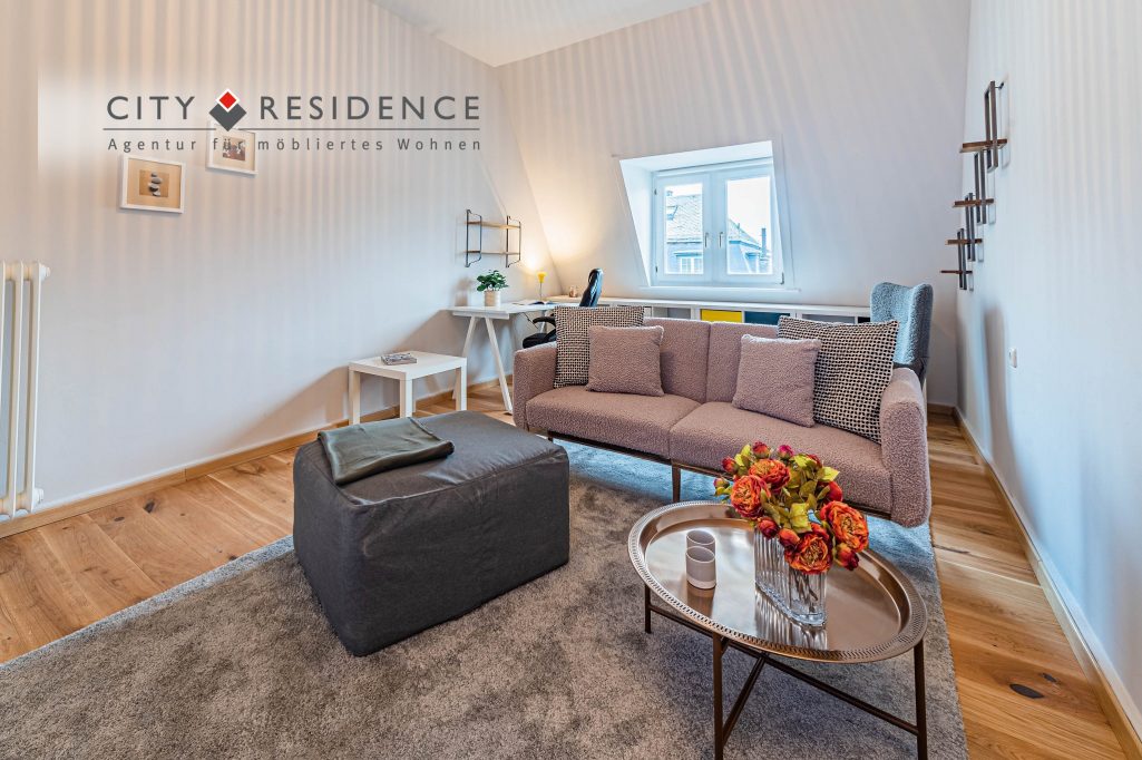 Frankfurt-Westend: 2-Zi.  Wohnung, 54m², Rheinstr., 1.500, Wohnen