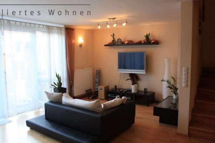 : Haus mit 5 Zimmern, 180m², 2.540, Wohnen