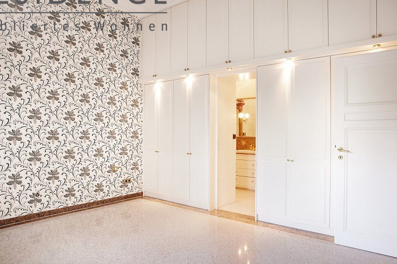 Frankfurt-Westend: 2-Zi.  Wohnung, , unmöbliert, 80m², Rheinstr., 1.800, Wohnen