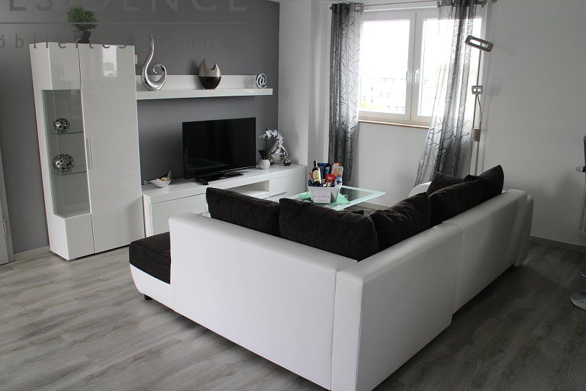 : 2-Zi.  Wohnung, 50m², 2.500, Wohnen